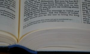 Who Are The Apostles, Teachers, and Prophets in the Bible?